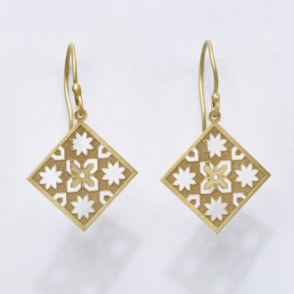 Brinco Ladrilho Flor e Estrelas G