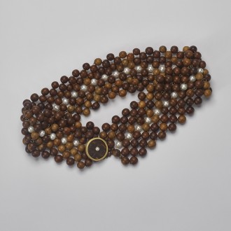 Colar Choker Pérolas e Madeiras